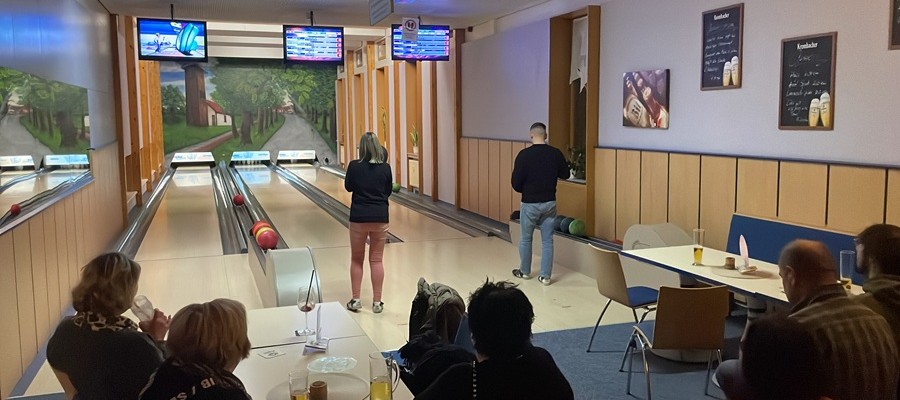 Auf die vollen Neun - Ein sportliches Teamevent